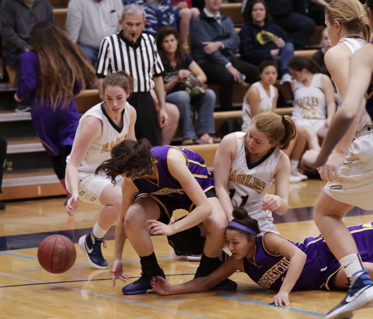GALLERY: Righetti beats Arroyo Grande 54-46